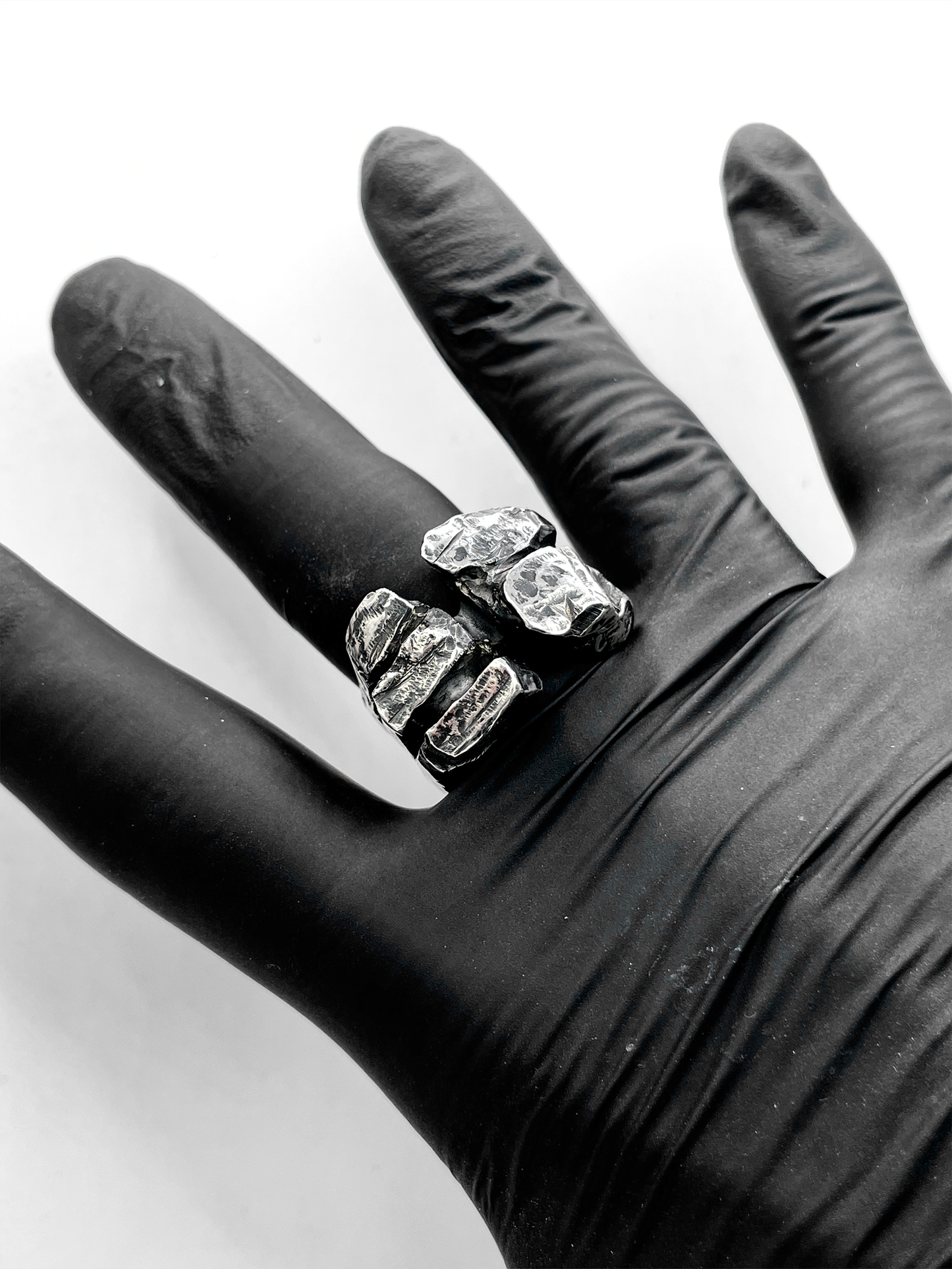 "BRUTE" RING