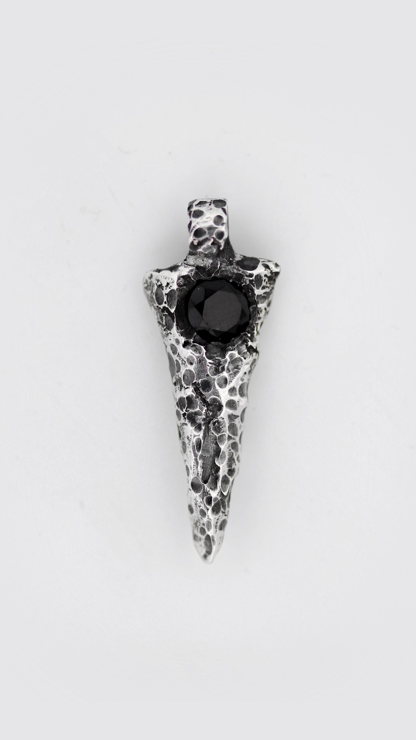 1/1 SHARD “BLACK SPINEL”