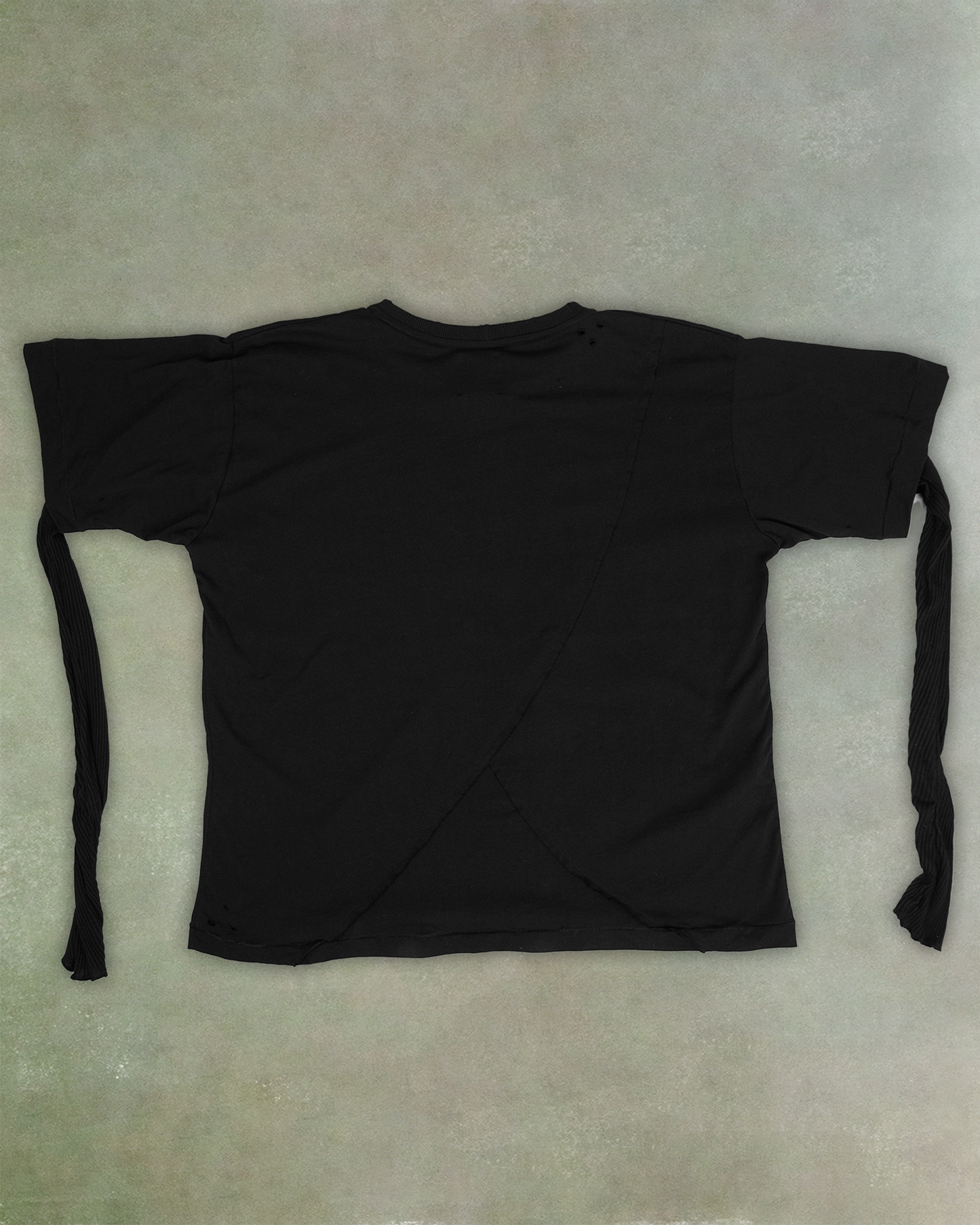 "FACELESS" T-SHIRT