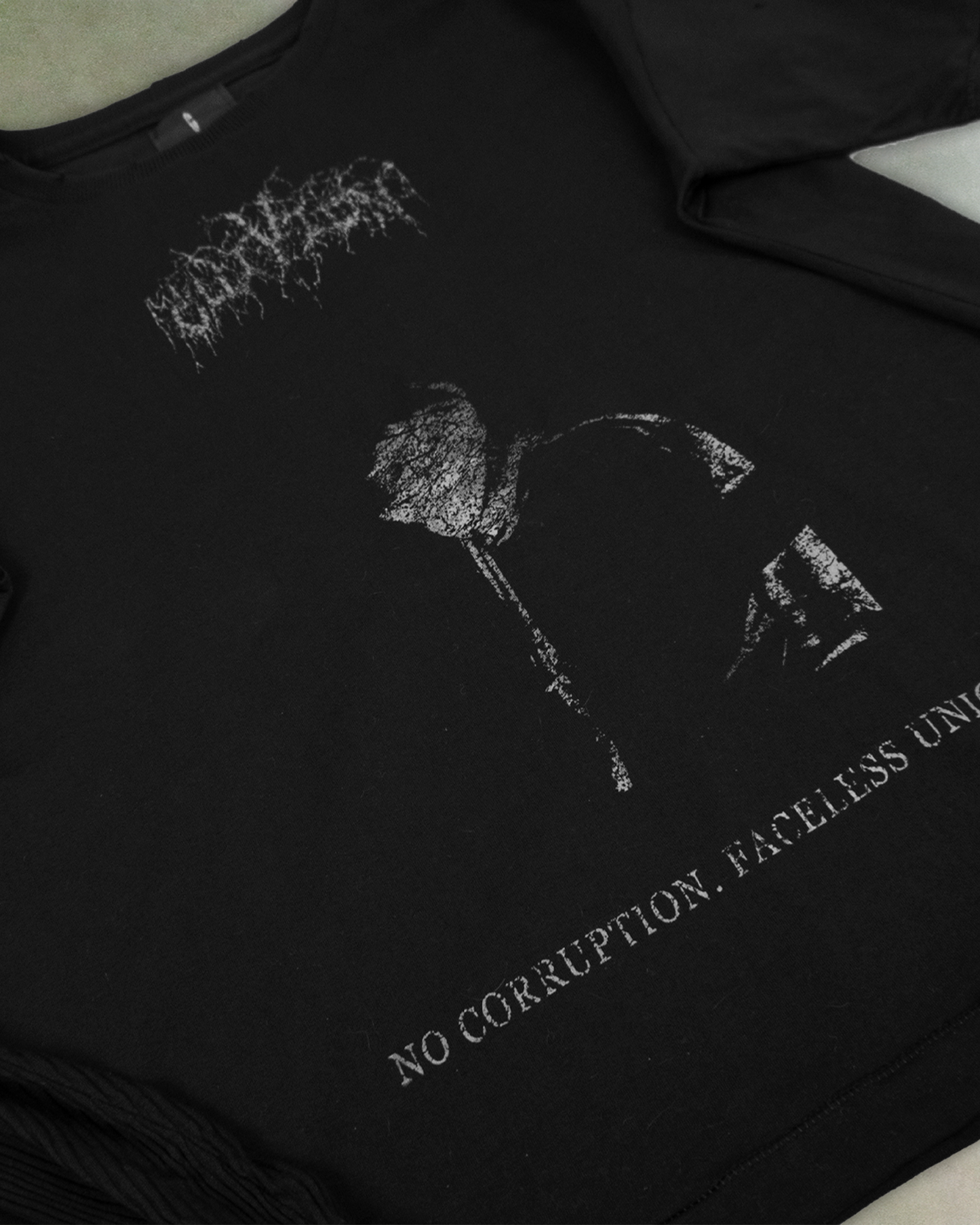 "FACELESS" T-SHIRT