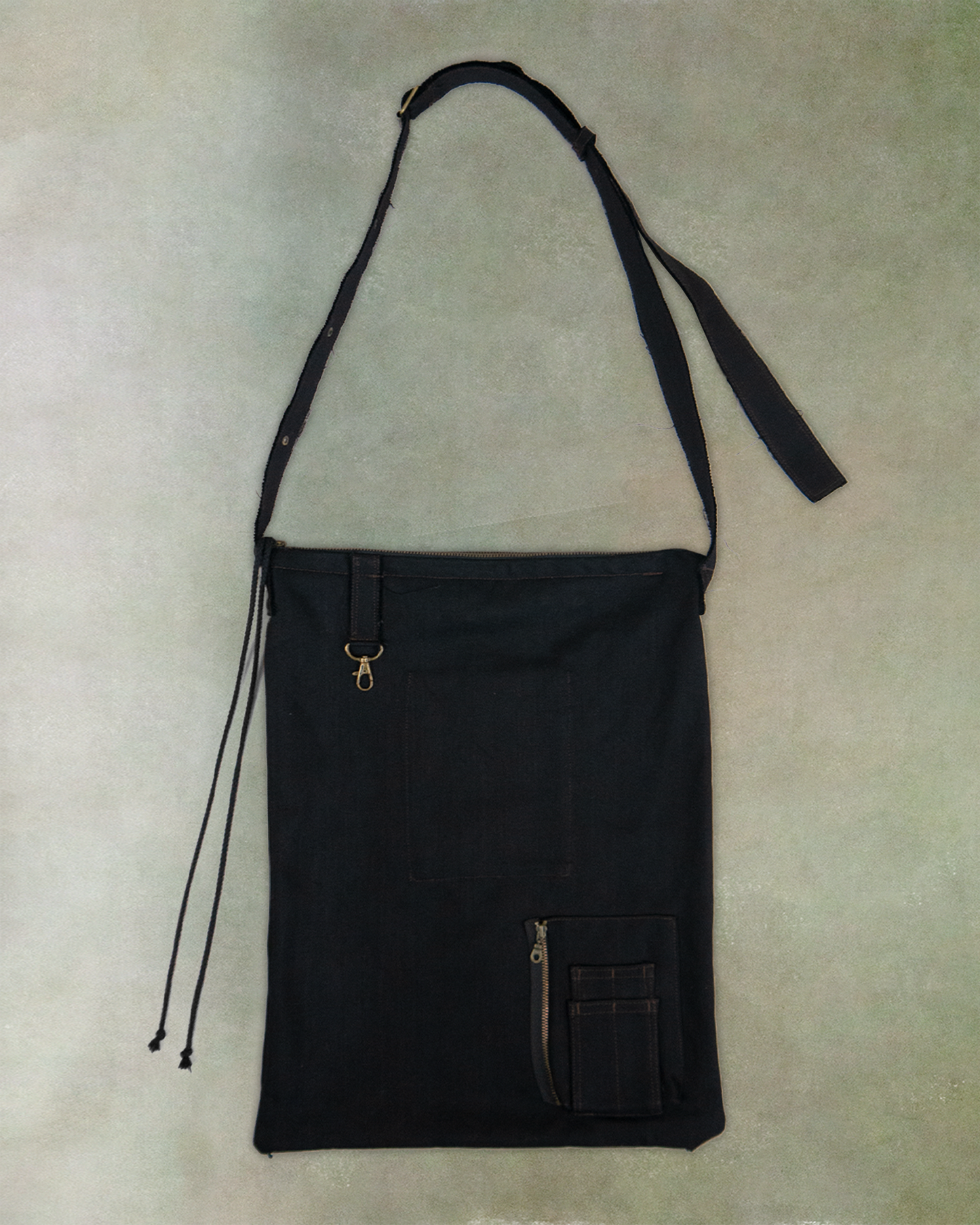 "VESSEL" SLING TOTE